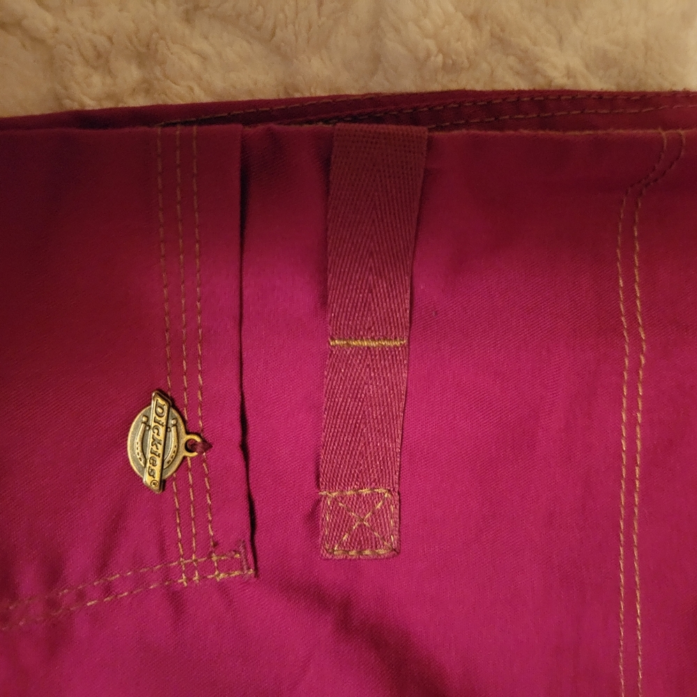 Scrubs pants - women's